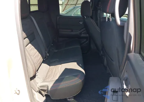 2023 Nissan Frontier Pro-4X 4X4 z USA, uszkodzony, nr VIN 1N6ED1EK7PN602592